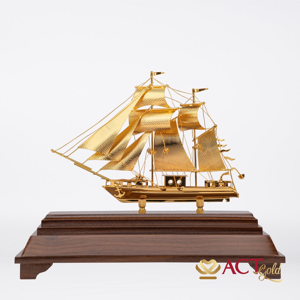 Biểu trưng dát vàng - Quà Tặng Dát Vàng - Công Ty TNHH Q&V